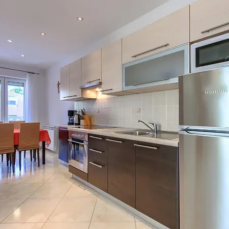 Rajic-3 By Interhome Apartmán